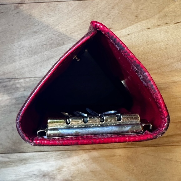 Louis Vuitton Red Epi 4 Key Holder - Picture 6 of 12